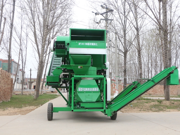 2022年大型花生摘果机