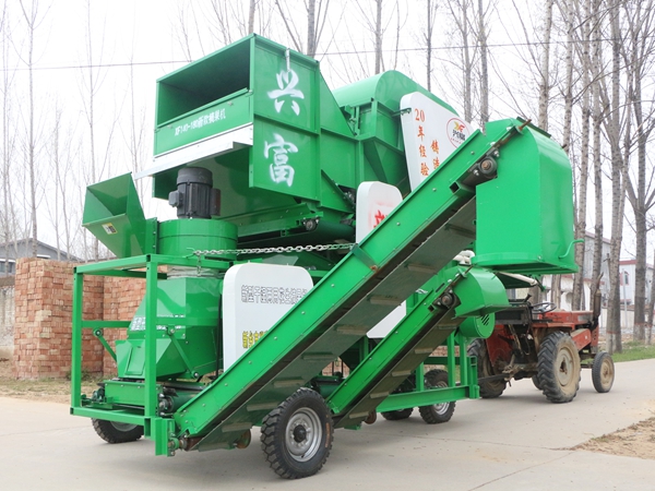 2022年大型花生摘果机